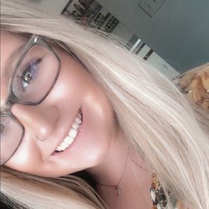 Meet your Posher, Ashlyn